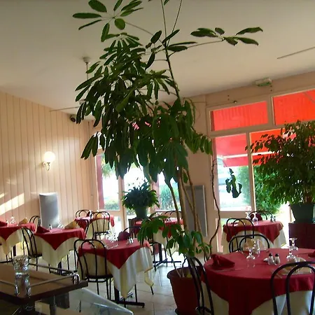 호텔 La Plantation